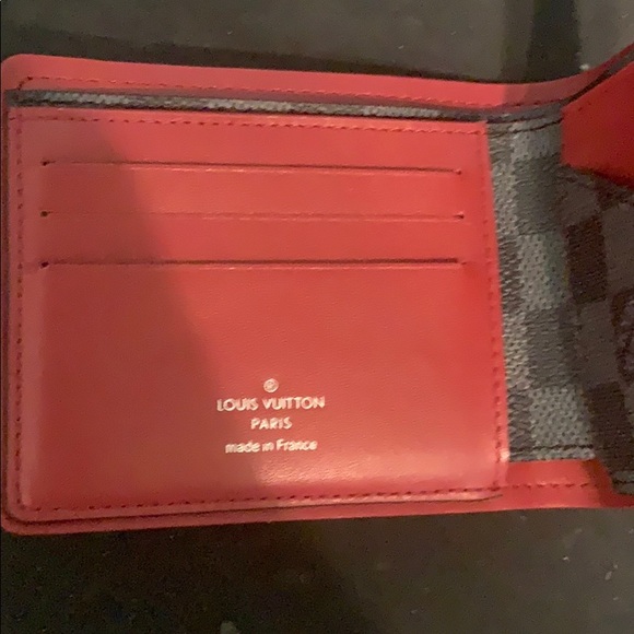 Louis Vuitton Wallet (red) - Picture 2 of 4